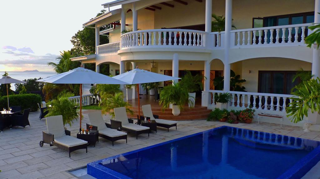 Petit Amour Villa Glacis  Екстер'єр фото