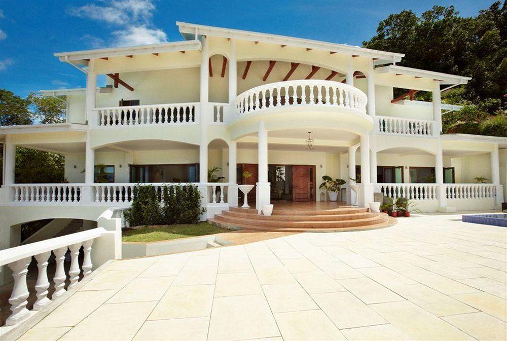 Petit Amour Villa Glacis  Екстер'єр фото