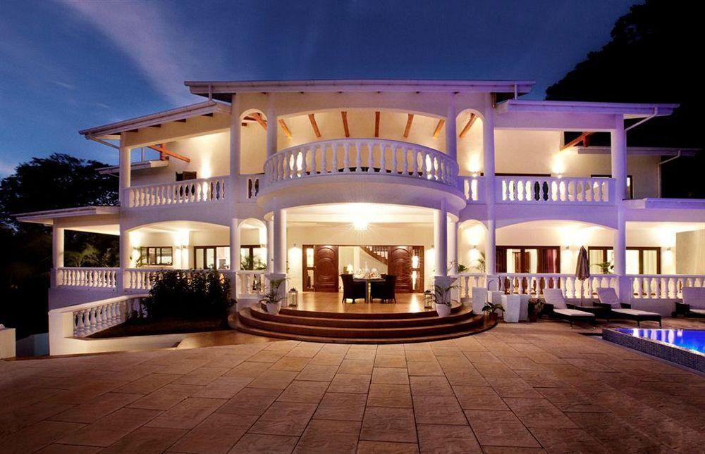 Petit Amour Villa Glacis  Екстер'єр фото